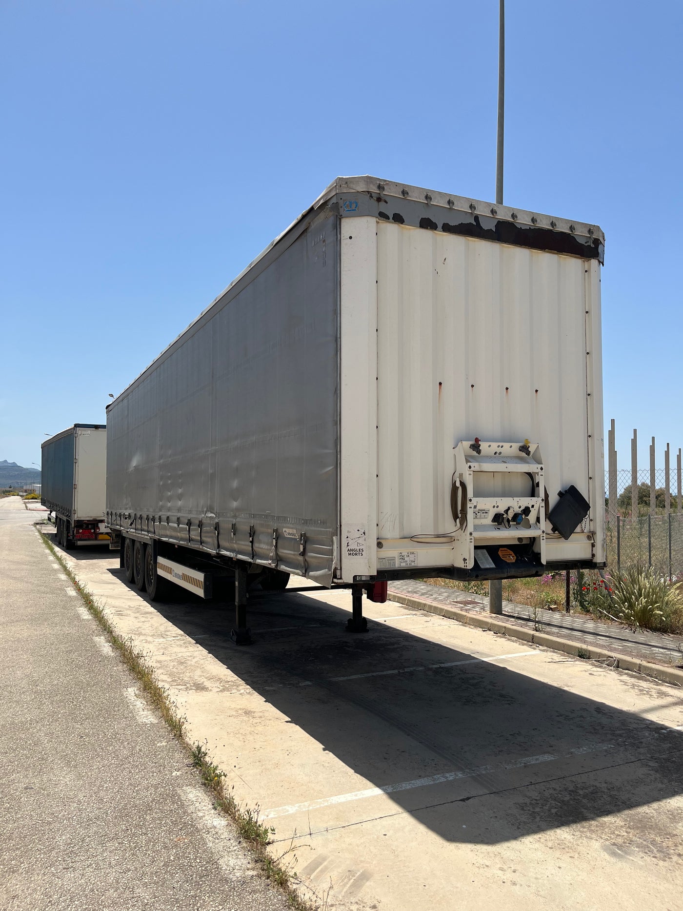 KRONE SD / Rendimiento profesional preparado para operaciones exigentes de transporte y logística.